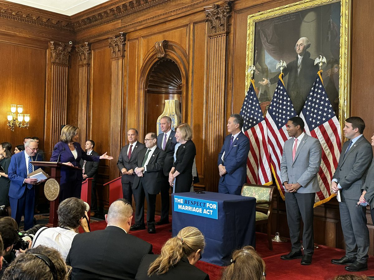 RepJerryNadler's tweet photo. When our fundamental rights are at stake, we fight back. I was proud to quickly join my colleagues in a bill enrollment ceremony for my #RespectForMarriageAct so we can get it to @POTUS’ desk ASAP. https://t.co/4T4D6GmJOD