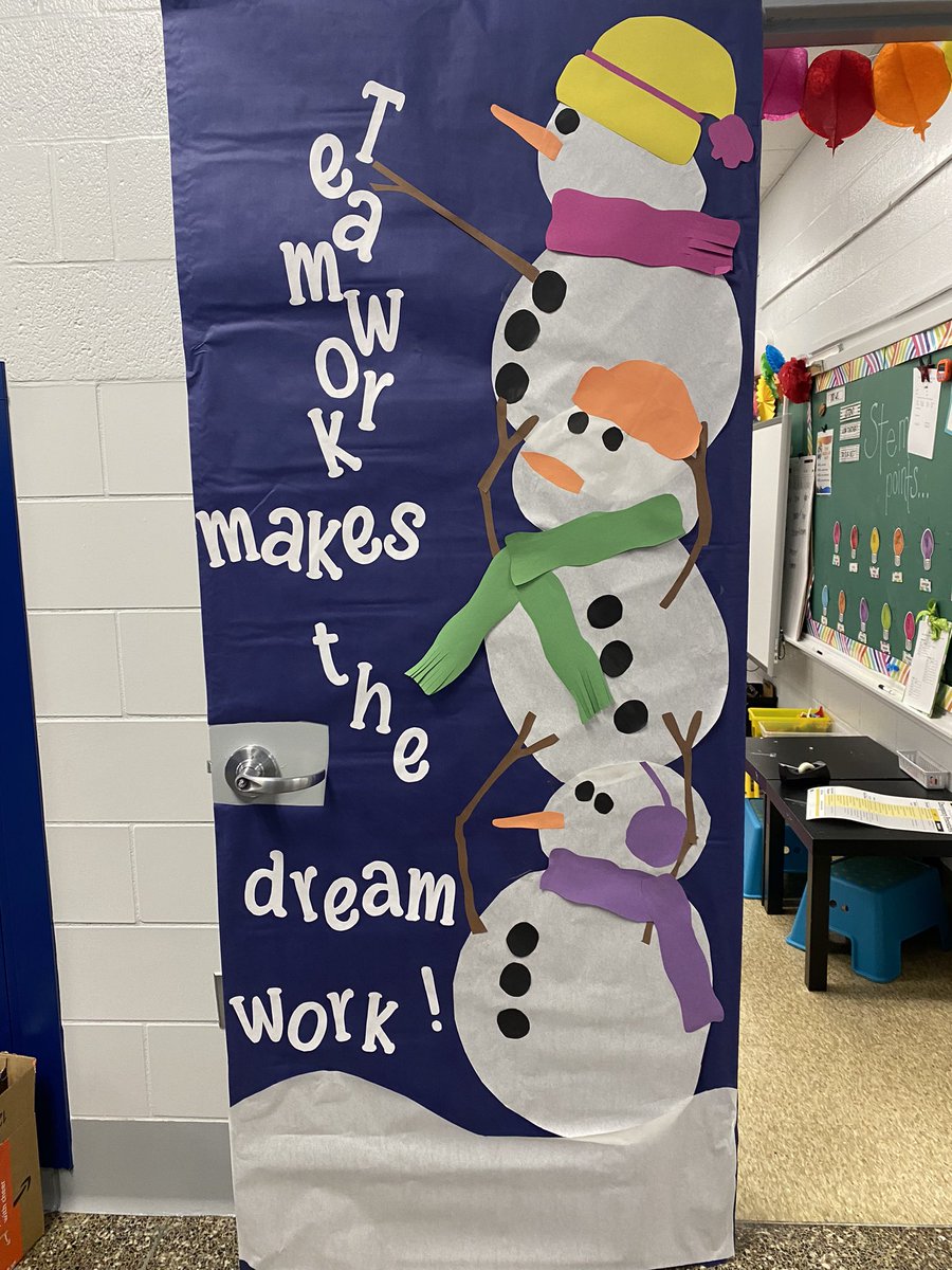 EEE STEM winter door- collaboration is key in this room! <a href="/eeeaacps/">EEEAACPS</a> <a href="/AACountySchools/">AACPS</a> <a href="/WestMeadeAACPS/">WestMeadeAACPS</a>