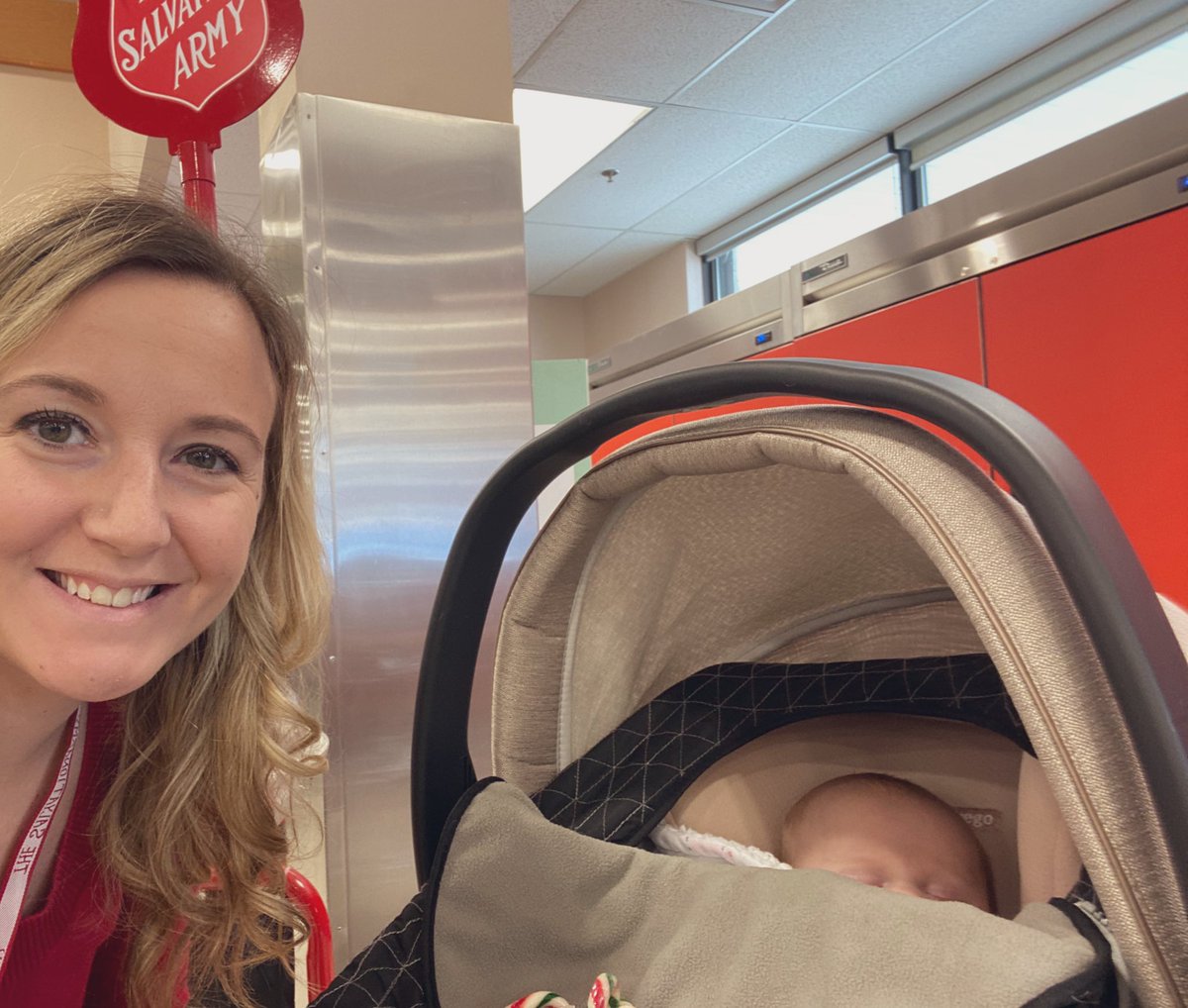 ChristyNicoleR's tweet photo. Spreading some cheer, hope &amp; goodwill with @lstartweets and the @salvationarmy through the #ChristmasKettles! 🎄 Stop by and come see us! We’re here until 2pm! #realtorscare https://t.co/Z3MPk3X1E6