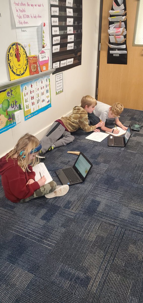 JSmith_WHES's tweet photo. Loving the hard work and collaboration these wonderful Wildcats are demonstrating today while researching severe weather! #GroWhere https://t.co/9aaCH2WMAJ