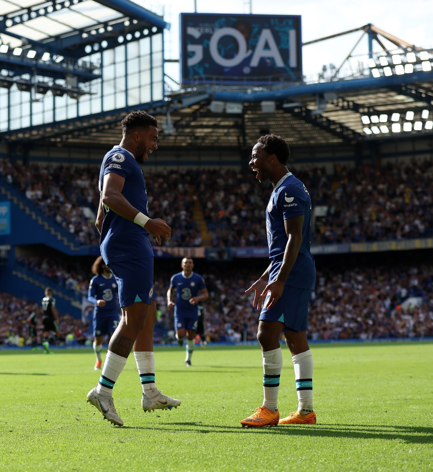 Happy Birthday to our boys in blue,
Reece James & Raheem Sterling! 