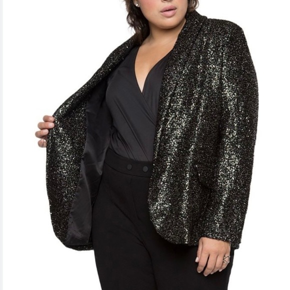 SavvyEdgeInc's tweet photo. So good I had to share! Check out all the items I'm loving on @Poshmarkapp from @earthcookierev #poshmark #fashion #style #shopmycloset #blacktape #tavik: https://t.co/fdHibhGOiv https://t.co/lPCyDHHIoY