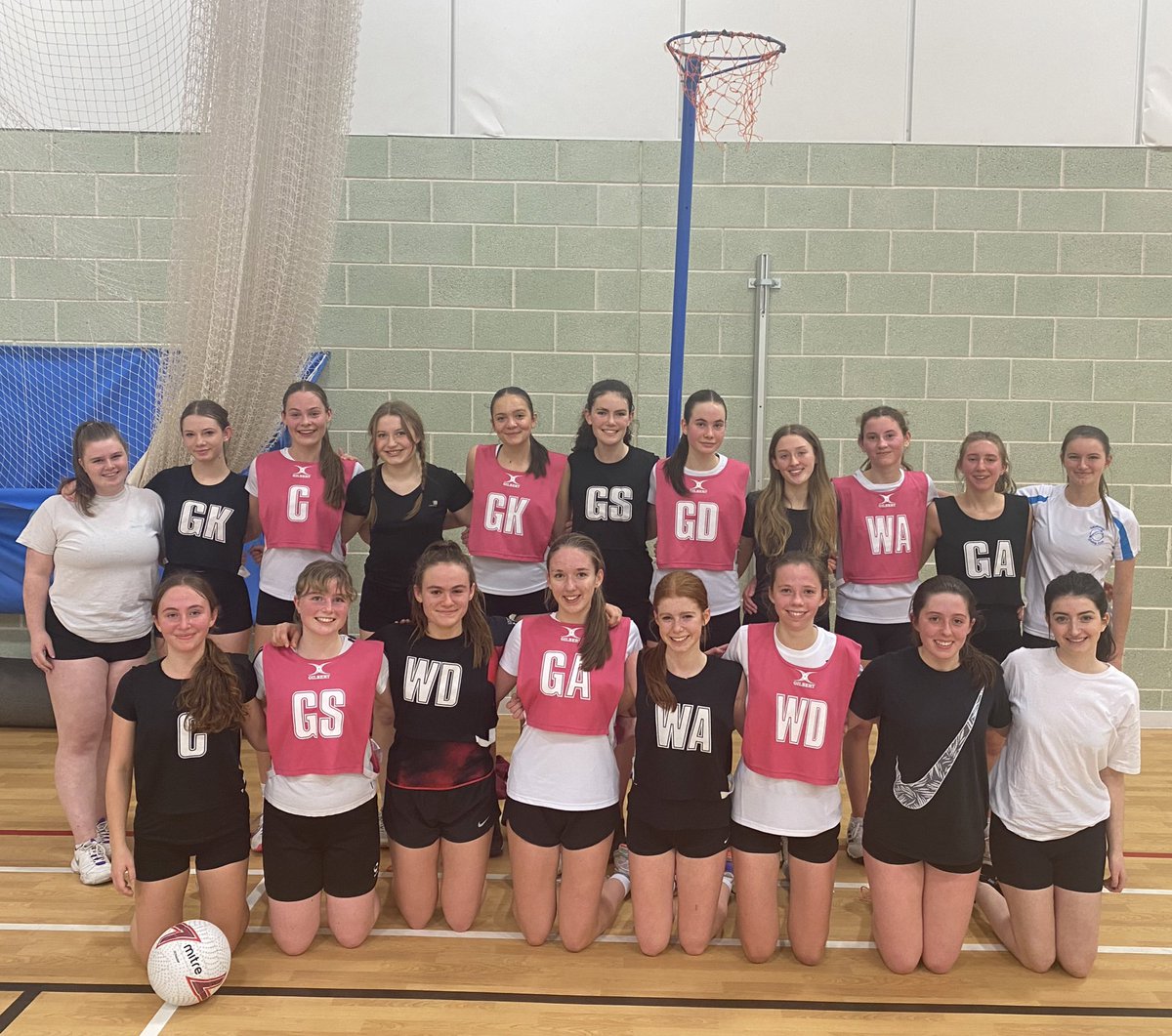 BMuirNetball's tweet photo. An outstanding netball match against @GillespiesHigh tonight! Both teams played excellently and it ended with a score of 53-53. Well done everyone for your AMAZING efforts!👏🏻🎉 

@BoroughmuirHS https://t.co/OQvXRzn7kZ