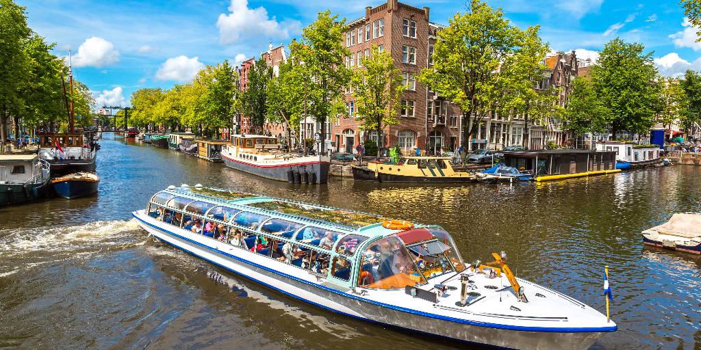 AmaWaterways's tweet photo. Vote for your favorite photo (1-4) of The Rhine, Main, & Moselle Rivers, your once-upon-a-time river cruise experience!
#rhineriver #mainriver #moselleriver https://t.co/9ysBAmnYMR