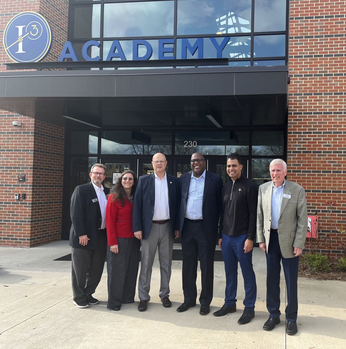 Our Alabama Cognia team launched training today for the required evaluation of charter schools through the Alabama Public Charter School Commission (APCSC). A special thank you goes to i3 Academy serving as our host! ⁦<a href="/CogniaOrg/">Cognia</a>⁩   ⁦@DrMarkQuintana⁩