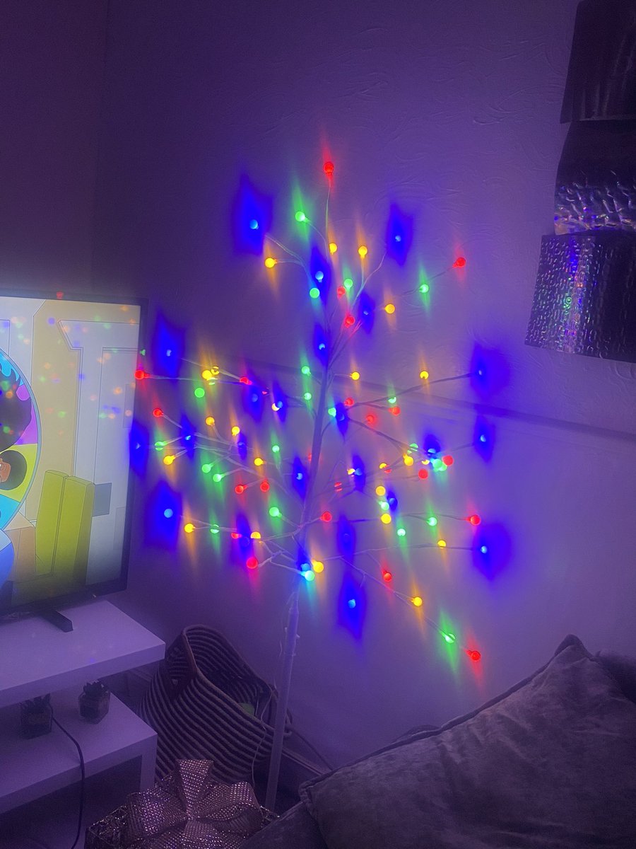 MSHOPEVANDYNE's tweet photo. Starting the Christmas decorating. https://t.co/R0XAZubh6k