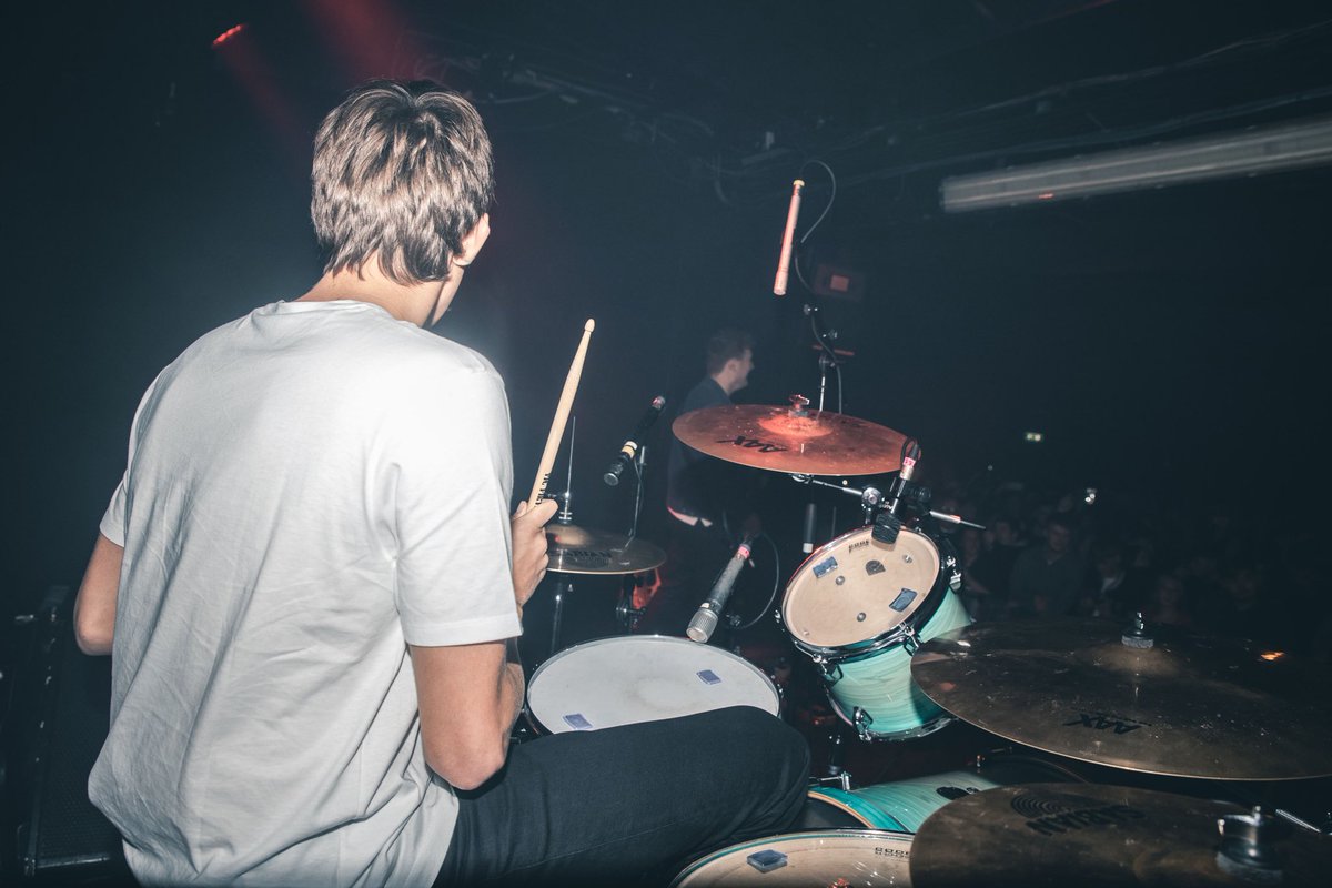 theoutcharms's tweet image. Some BIG news coming for you soon 👀

If you wanna be the first to hear about it, sign up to our new mailing list… UTC x

eepurl.com/ifH7c5 #LGITW