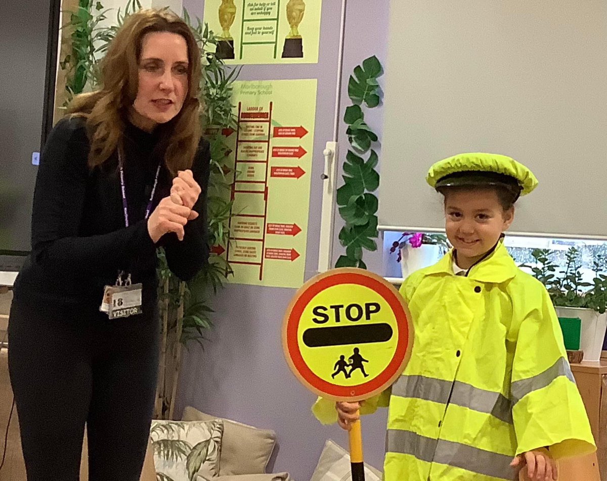MarlboroughPS_'s tweet photo. This week was Year 2โs final session learning about road safety and the ways we can keep ourselves safe. A big thank you to Mrs Grose from Walk Wise for teaching us this very important lesson ๐ฆ๐ #WalkWise #RoadSafety #BrightmindsBrightfutures https://t.co/EX8GrwKDiH