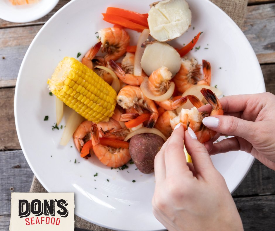 Donsseafood's tweet photo. Our love for Louisiana Seafood started in 1934 and hasn't stopped since. That's because shrimp from anywhere else doesn't come close to the flavor and freshness of the shrimp caught right here at home.
#EatLocal #LouisianaSeafood #GulfToTable https://t.co/j9p3acrPKB