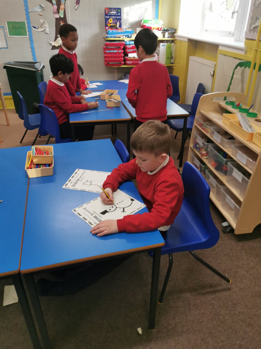 Mrs Thomson tweet media