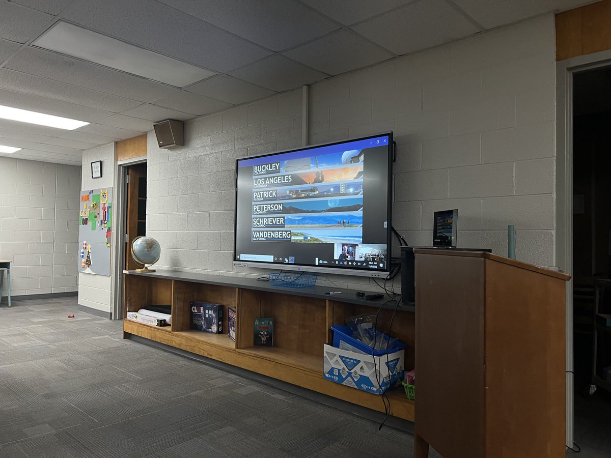 okstalnaker's tweet photo. North Greene High School honors chemistry Zoomed with MSgt Josef Haltom of the US Space Force today! ⁦@NGHS_Huskies⁩ ⁦@SpaceForceDoD⁩ #ussf https://t.co/6mJ5pI6qeS
