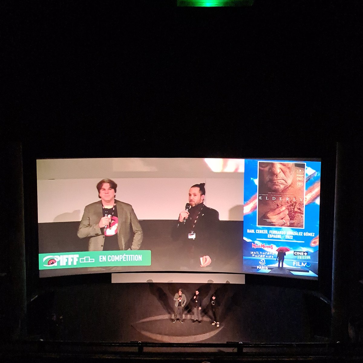Epixod_Le_Blog's tweet photo. #RaúlCerezo, co-réalisateur &amp; co-scénariste du film #TheElderly est présent au #PIFFF pour nous présenter son long-métrage.
#Competition #Espagne #PremiereFrançaise #PIFFF2022 @parisfantastic #Festival #Cinema au @maxlinderpano https://t.co/LCgH86yzTo
