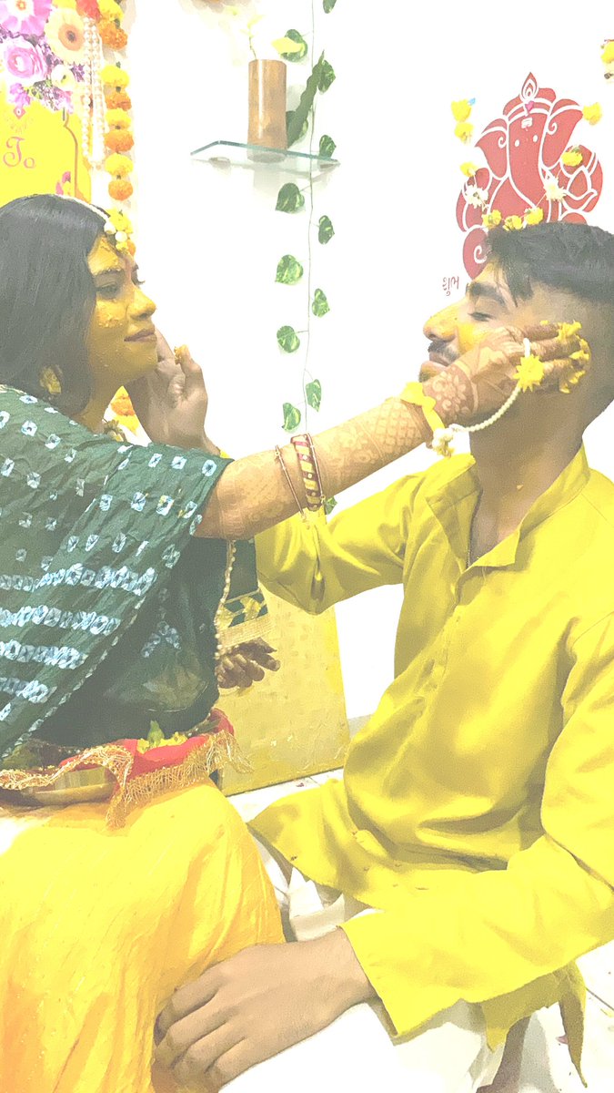 lostone13_'s tweet image. Is she leaving me ?? 
I love you forever 💛 
#SisterCode 
Happiest Moment in my life ❤ 
#HaldiVibes 
#Shaantifam