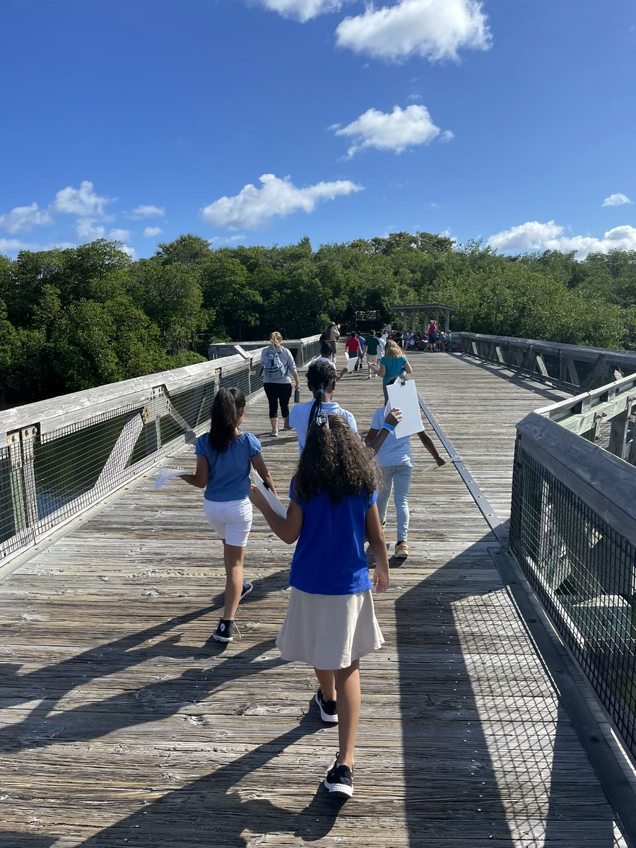 Adrianna Labrys tweet media