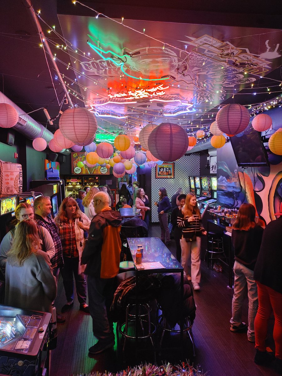 BuffaloDortmund's tweet photo. What a fun night at our going away party last night! A great group of students from Dortmund and outstanding host families makes this annual program a success! We will miss you all and please visit when you're back in Buffalo! #BuffaloDortmund https://t.co/vYvA4CKCp1