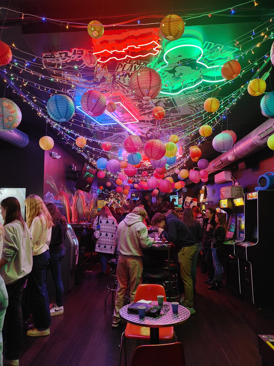 What a fun night at our going away party last night! A great group of students from Dortmund and outstanding host families makes this annual program a success! We will miss you all and please visit when you're back in Buffalo! #BuffaloDortmund