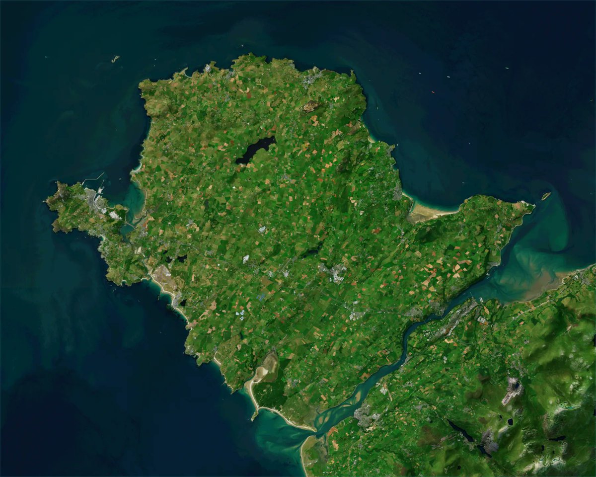 Anglesey.

A hop, skip and a jump over the Menai Strait.

#Anglesey #IsleOfAnglesey #Wales #SatelliteImagery