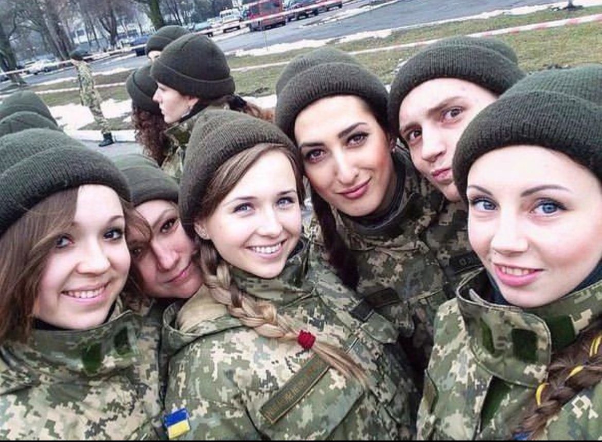 Ukrainian women are an integral part of the Ukrainian army. Let’s go girls❤️