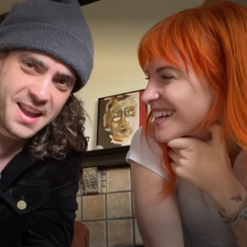 esa mirada de Hayley a Taylor 😍