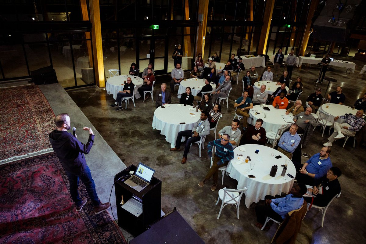 A beautiful showcase of startups from 1915 Studios hosted by <a href="/gener8tor/">gener8tor</a>  and <a href="/GeorgiaPacific/">Georgia-Pacific</a> earlier this week! 

Get updates on events like this around Wisconsin by signing up for our newsletter on our website.

👉 startupwi.org