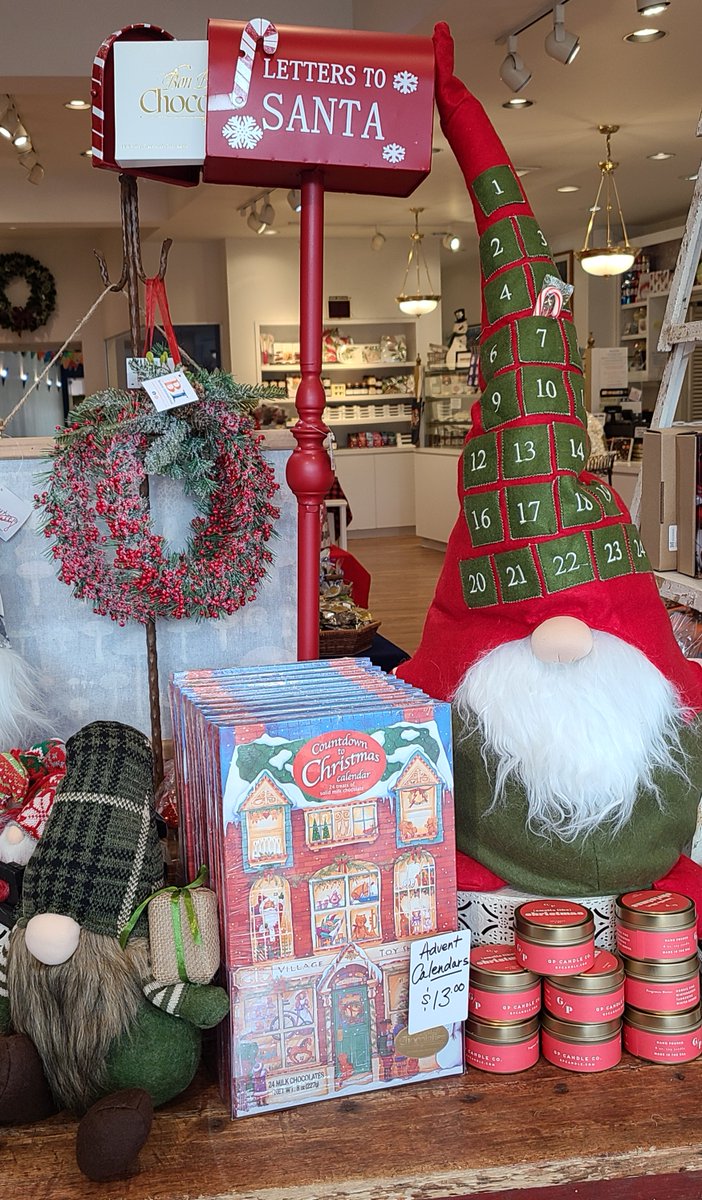 Bring some holiday cheer to the office! We have delicious gifts for all of your coworkers and employees! 

#holidays #holidaygifts #christmas #christmasgifts #shipping #longisland #handmade #chocolate #employeegifts #coworkergifts #clientgifts