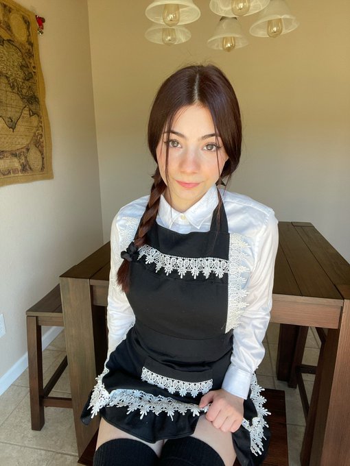 Me or anime me? https://t.co/nDow0MCDra