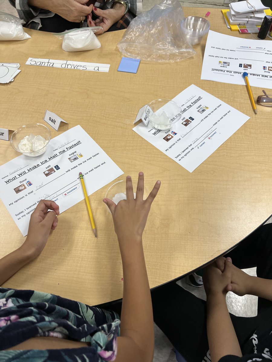 ⚠️CAUTION: Ice Ahead! ❄️🧊🥶Ss investigated what can make ice melt quickly with a hands on experiment. We wrote predictions, then wrote if we’d predicted correctly after the experiment. Salt 🧂 for the win! ⁦<a href="/evedaza91/">Dr. Evelyn Perez-Daza</a>⁩ ⁦<a href="/24Kath/">Kathy Connolly</a>⁩ ⁦<a href="/CZawatson/">Cristine Zawatson</a>⁩