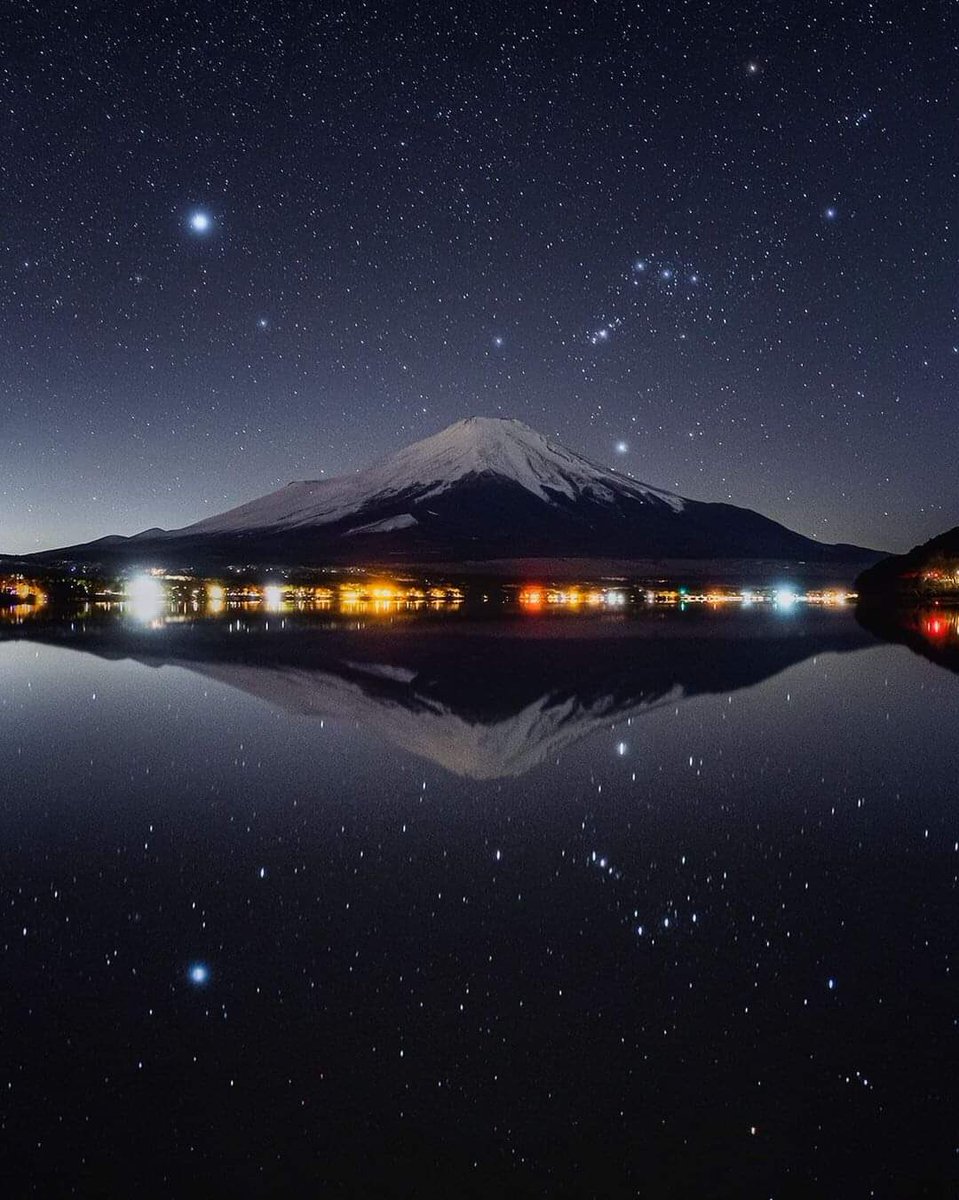 Fuji dağı üzerinde #orion takımyıldızı ve #sirius