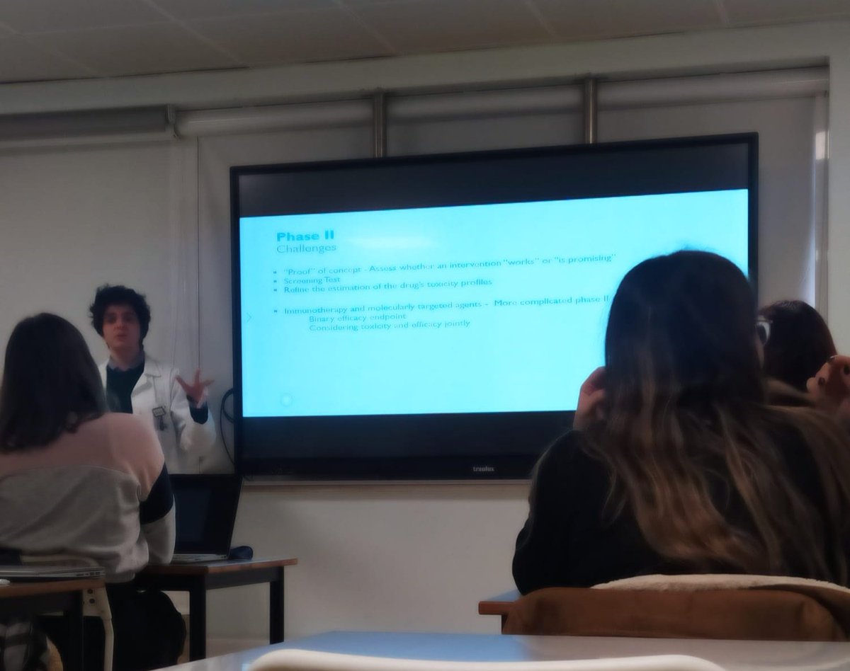 Yesterday I was honored to give a talk to students from
Master's Degree in Oncology from <a href="/ICBAS_UPorto/">Instituto de Ciências Biomédicas Abel Salazar UP</a> on:

"How to create/design a clinical trial? Perspective from early phase trials"

Young minds enthusiastic about Oncology 👏👏
<a href="/IPOPorto/">IPO Porto</a> #earlyphaseunit