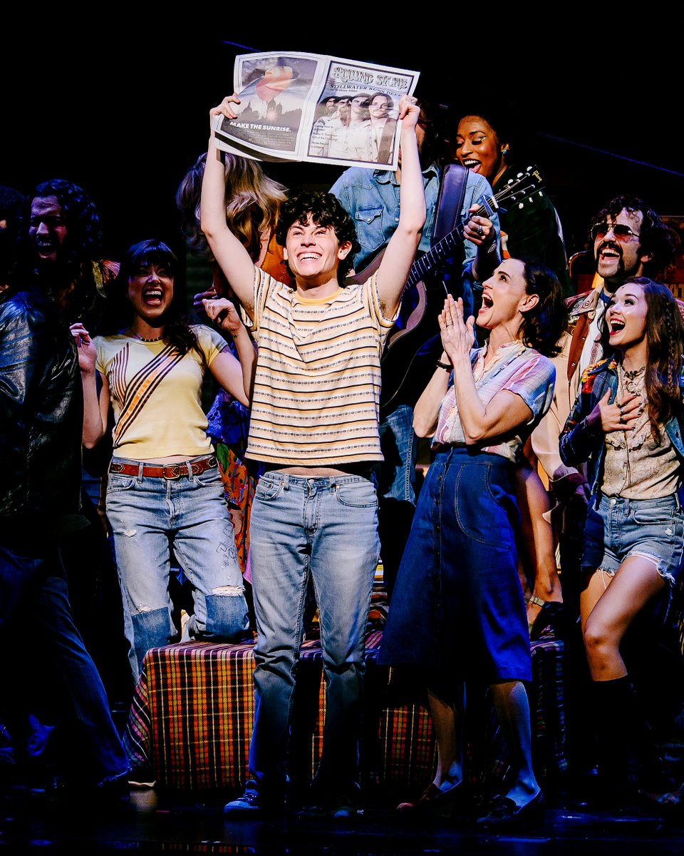 AlmostFamousBwy's tweet photo. The joy, the love, and the rock 'n roll every single night. What's your favorite moment from your night at the Jacobs? #almostfamousbwy #almostfamous #broadway
Photos: @vnina https://t.co/1TiirQJhsL