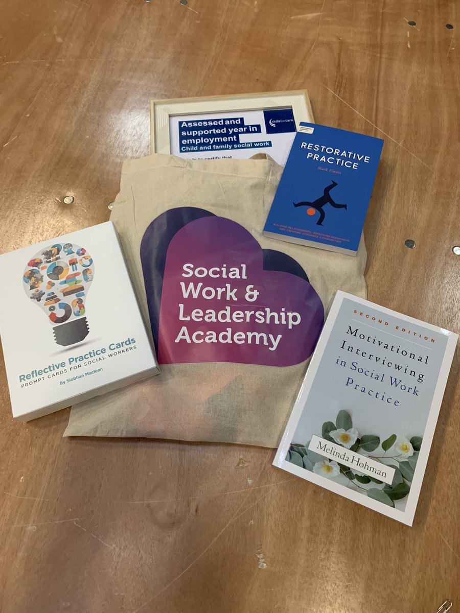 tallison63's tweet photo. It was great to celebrate our strong ASYE programme at Swindon last week - with welcome packs for those who have just joined and certificates for those finishing.   Keep your eyes peeled in January for our next recruitment round. https://t.co/Zu1dYQk8Q0