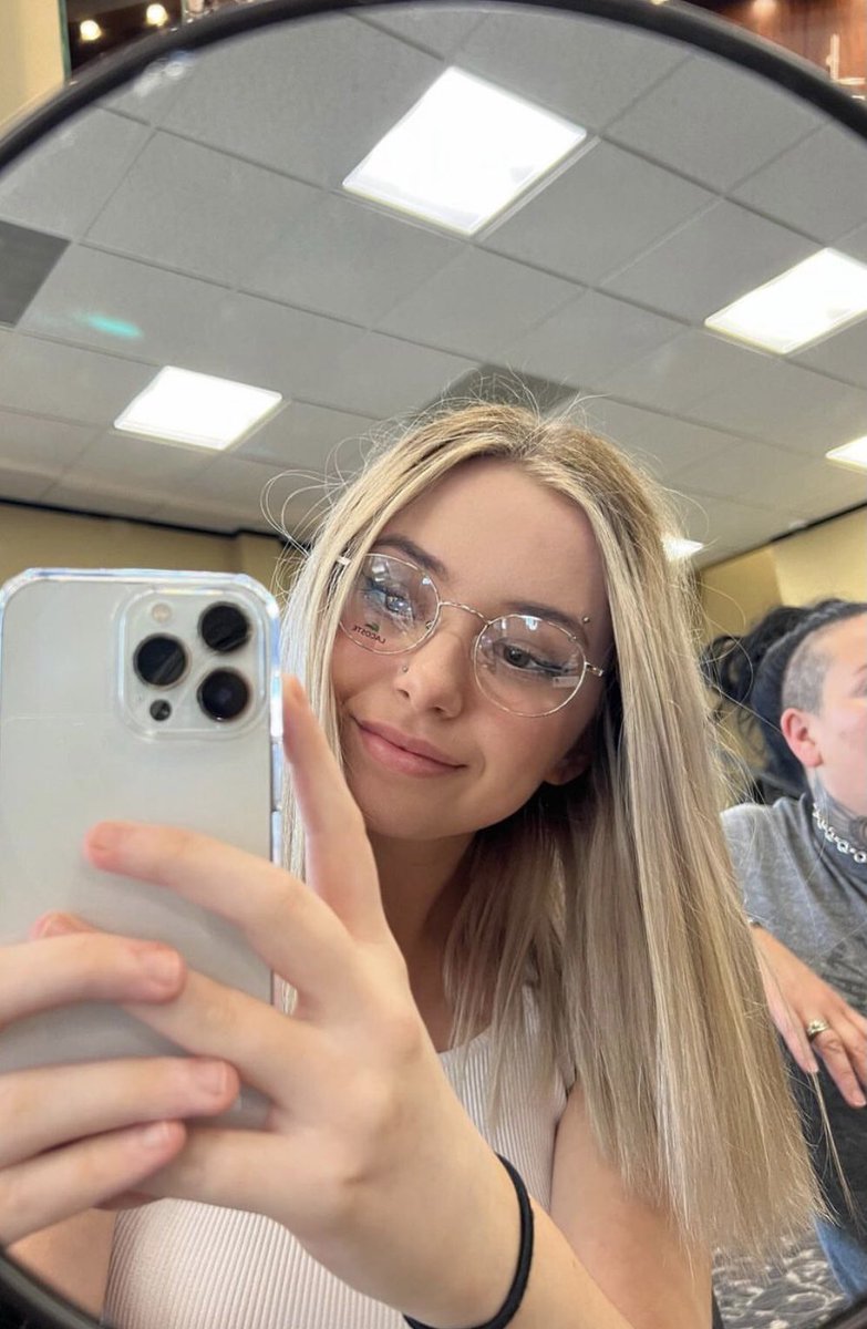 Lirane05027164's tweet photo. Disponible pour vos plan Cul réel rt et follow pour une nudes ❤️ https://t.co/9NKbAn1yGi