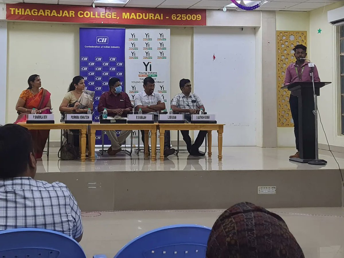 Mohan_R_offl's tweet photo. #OTD2021, Won 2nd PRIZE (Rs.10,000) for Solar Trolley from the Madurai Collector @aneeshani in the #AARAMBAM Start-Up contest, 7th Edition organized by @YiTweets &amp; @thenativelead .

#achievement
#nativelead 
#youngindians 
#Madurai
#Mohan
#psyecell
#cfie
#MBA
#IEV
#EEC
#Excel https://t.co/PfoF93MObN