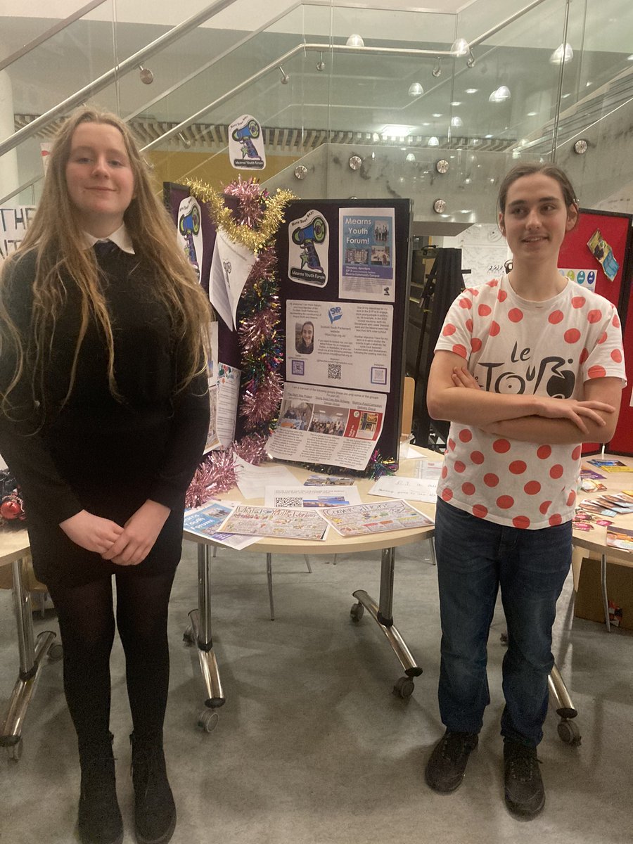 ClareTBrown's tweet photo. Great Youth Activists @mearnsythforum and well-being educators and S1 ninjas. #BecauseofCLD
#YouthWorkChanges @MearnsAcademy https://t.co/dDFKt4WF16