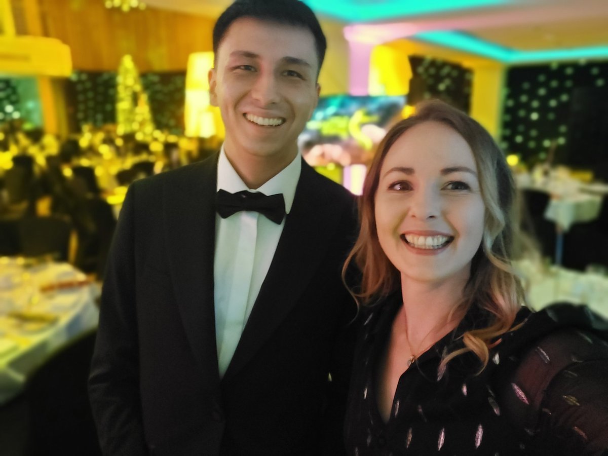 Obligatory selfie to start the night at Medi Wales Awards <a href="/Haelu_EU/">Haelu 💚 - closed</a> <a href="/mediwales/">MediWales</a> #MWAwards2022