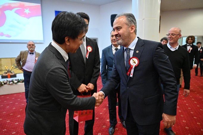 Alinur Aktaş