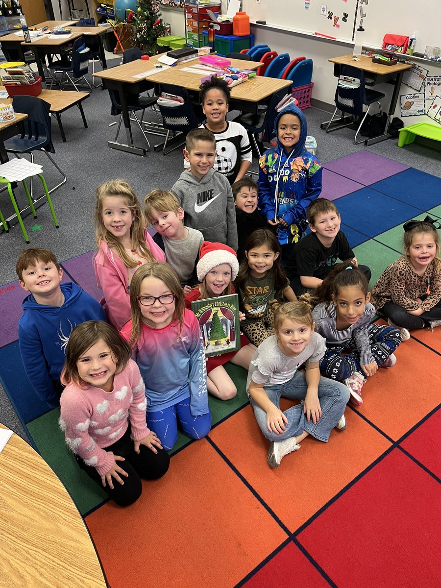 We’ve been booked! <a href="/AngStallbaumer/">Angie Stallbaumer</a> #bearshine #mymisdreads #youvebeenbooked