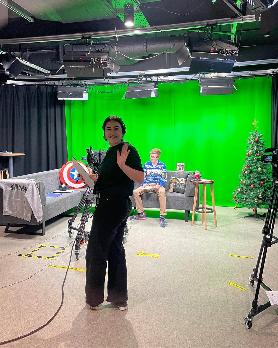 gary_rose's tweet photo. Filming the #Christmas episode and the last episode of the year!
#CDMPTV #TVStudioClub #DSFCTVStudioClub
#BTEC @pearsonbtec #BTECCDMP #multicam #multicamera #Tricaster #tvstudio #NewTek https://t.co/xwMcIgDKuP