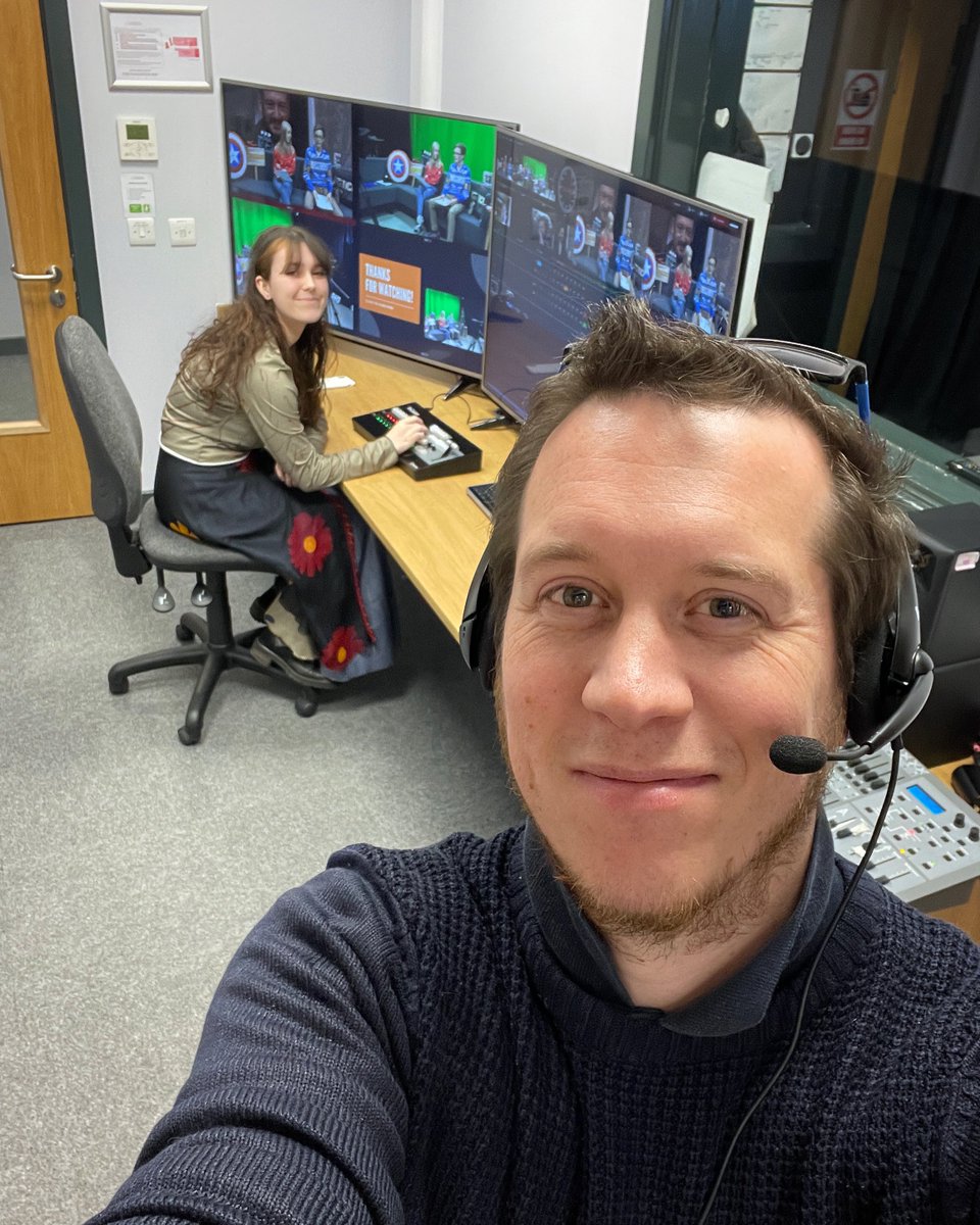 gary_rose's tweet photo. Filming the #Christmas episode and the last episode of the year!
#CDMPTV #TVStudioClub #DSFCTVStudioClub
#BTEC @pearsonbtec #BTECCDMP #multicam #multicamera #Tricaster #tvstudio #NewTek https://t.co/ZoblmaRLAe