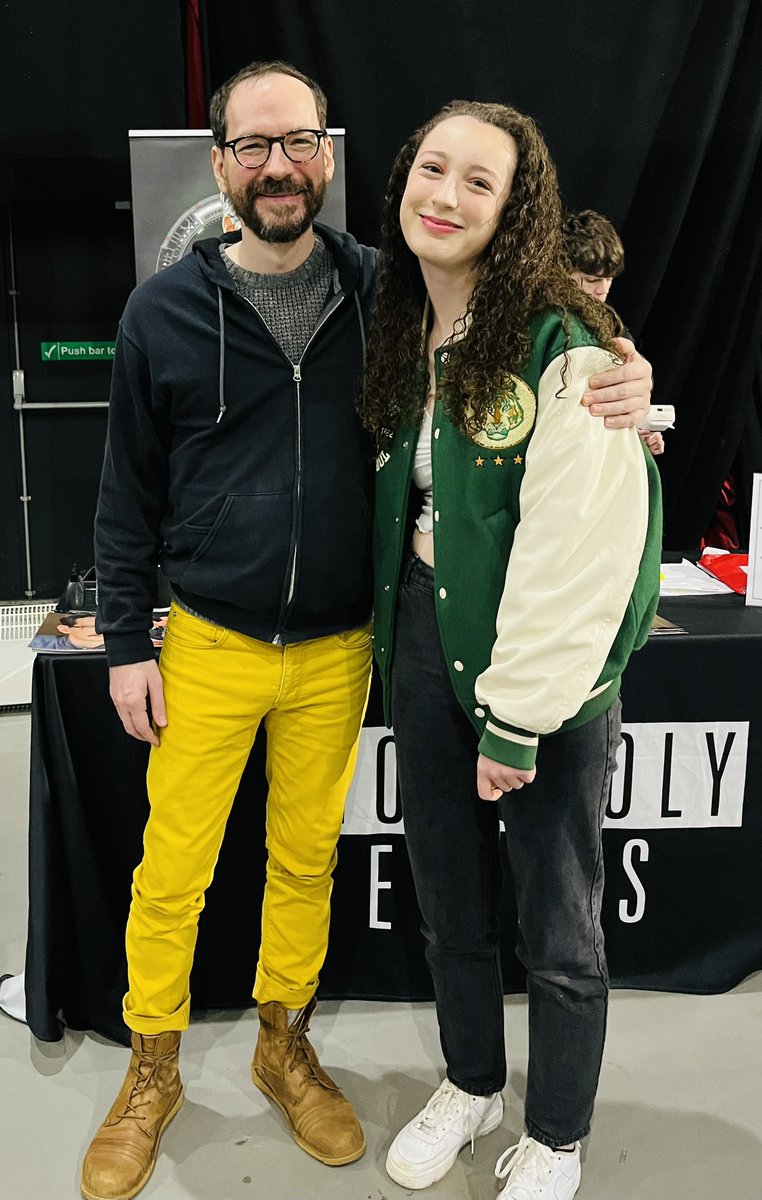 kmtnw's tweet photo. Thanks @MrRandyHavens for being so kind and generous with your time when my daughter met you at the weekend https://t.co/WLUOZuB3qr