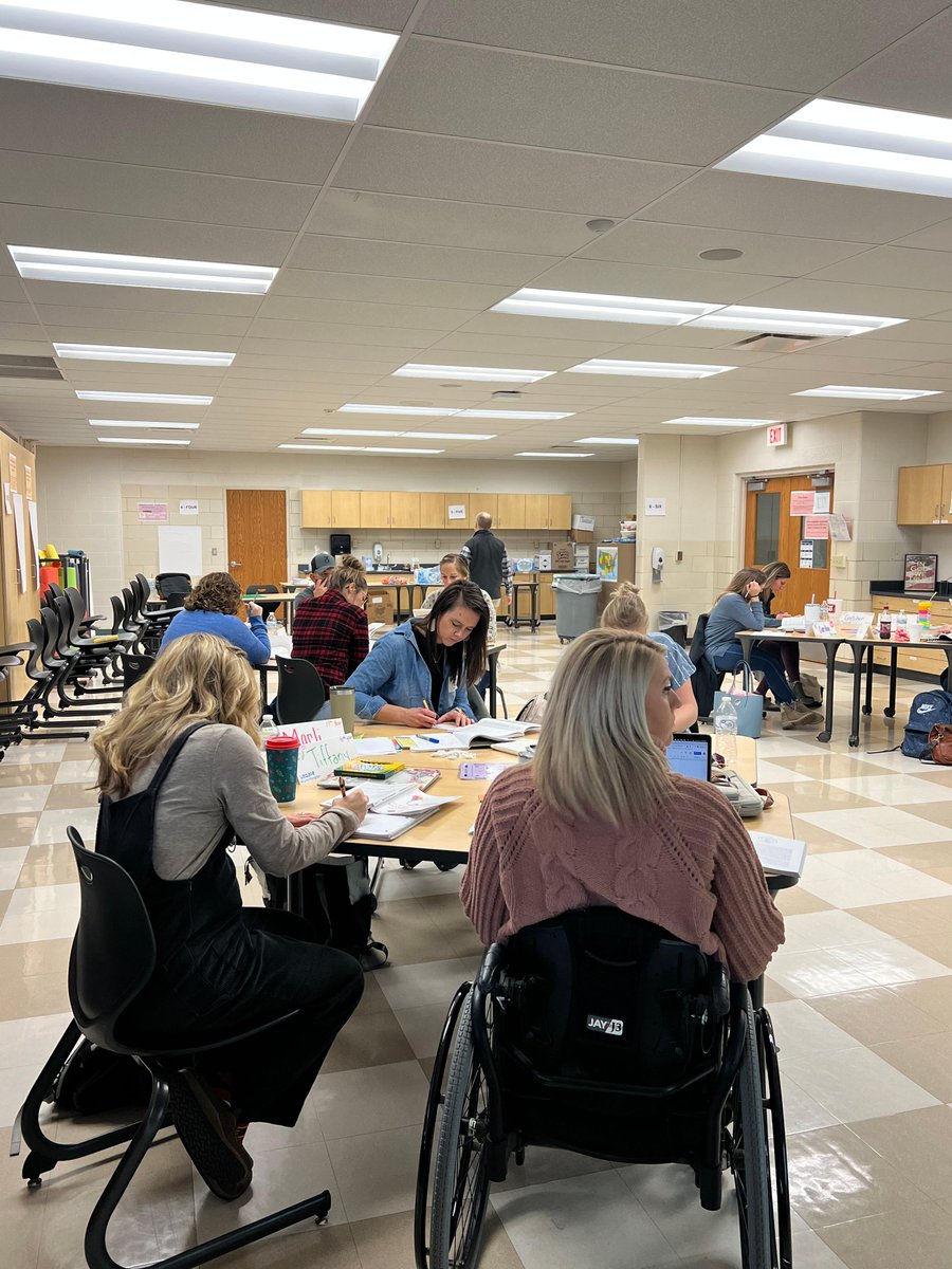 GreenbushESC's tweet photo. The Teacher Leader Cadre met today at Oil Hill Elementary School (Circle School District) to support &amp; encourage teachers by strengthening their leadership skills, instructional practices &amp; professional relationships. Thank you to USD 375 &amp; Oil Hill Elementary for hosting today! https://t.co/tXifYSm3AT