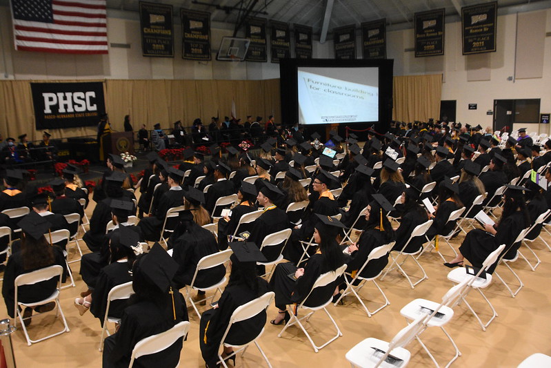 #Bobcats, you can now view our photos on <a href="/Flickr/">Flickr</a>! Recent campus/college event photos are on our account. Photos from winter commencement and nurse pinning ceremonies will be public on our Flickr.

View our photos at flickr.com/photos/phscedu/
#Flickr #Grads #Classof2022