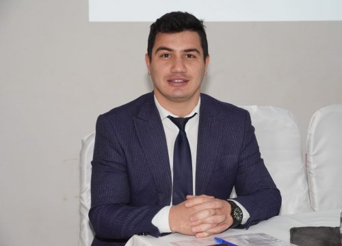 Hər bir xalqın dövlətçilik ənənənlərinin  təkamül etməsi, inkişafı və formalaşması  uzunmüddətli tarixə əsaslanır. Yüz illiklər və min illiklər keçdikcə dövlətçilik ənənəsi təkamülə uğradı, inkişaf etdi və formalaşdı.

Ətraflı: azadshusha.com/siyaset/23499/