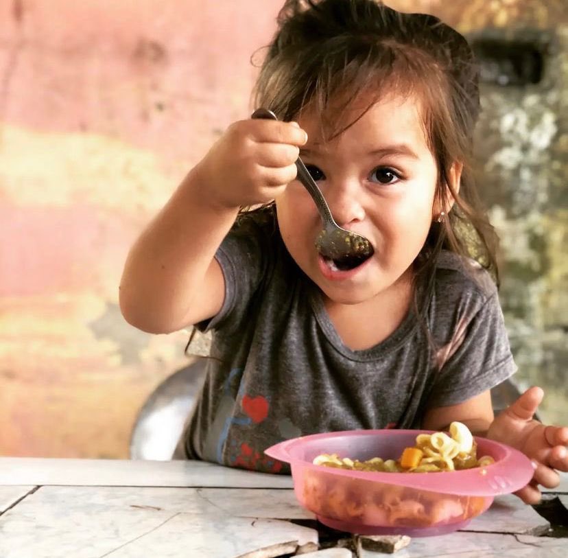 NadalDiplo's tweet photo. Agradecemos nuevamente a @meals4hope y a todo su personal y voluntariado por su dedicación a esta loable causa. Podrán siempre contar con la @embafrancia como un aliado incondicional. 2/2 https://t.co/j5zwvjdSEU