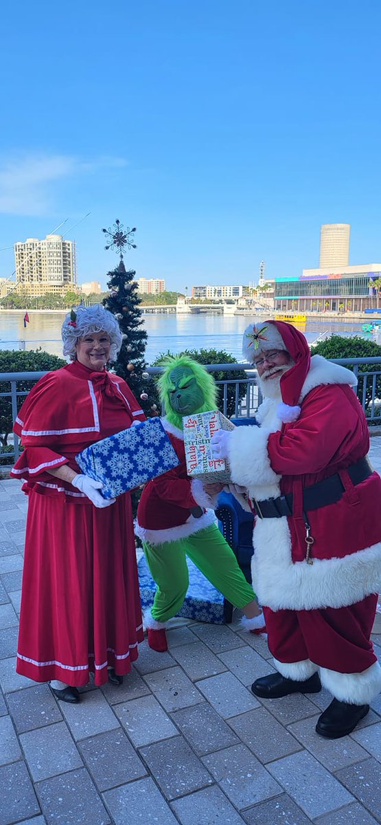 54 Realty tweet media