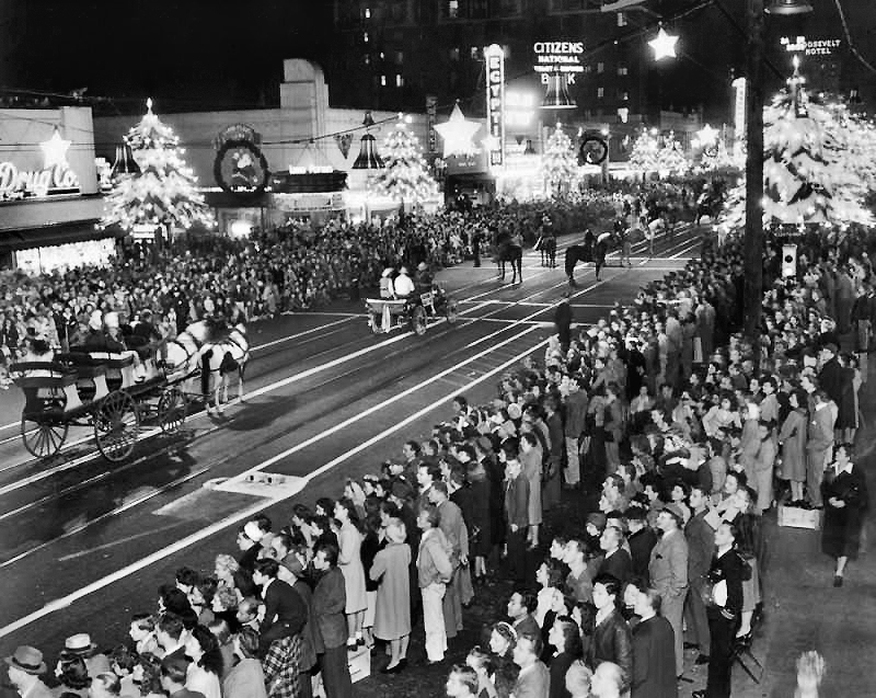 LAPL Photos on Twitter "[1945] Santa Claus Lane parade looking west on