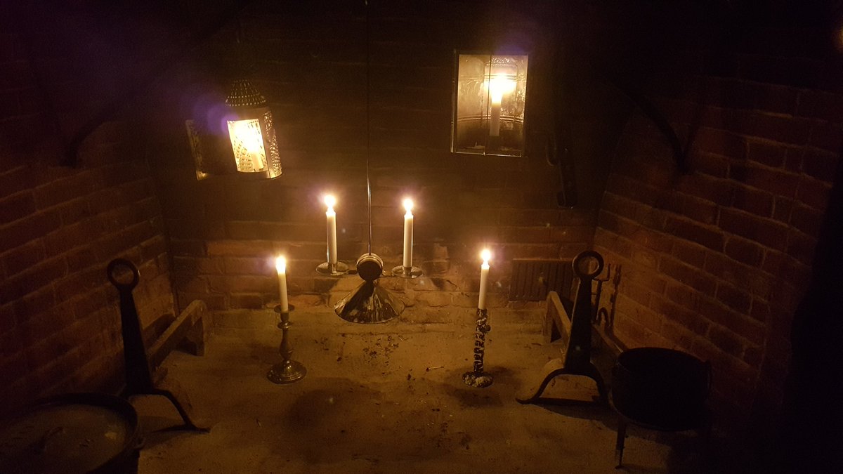 SoupCanTheatre's tweet photo. We didn't start the fire! (literally. the @CampbellHouseTO staff take care of that). #ChristmasCarolTO #ThreeShipsCollective #indieTO #theaTO #Holiday #Christmas #GhostStory 🌲👻🕯 https://t.co/bTmj8QwFPk