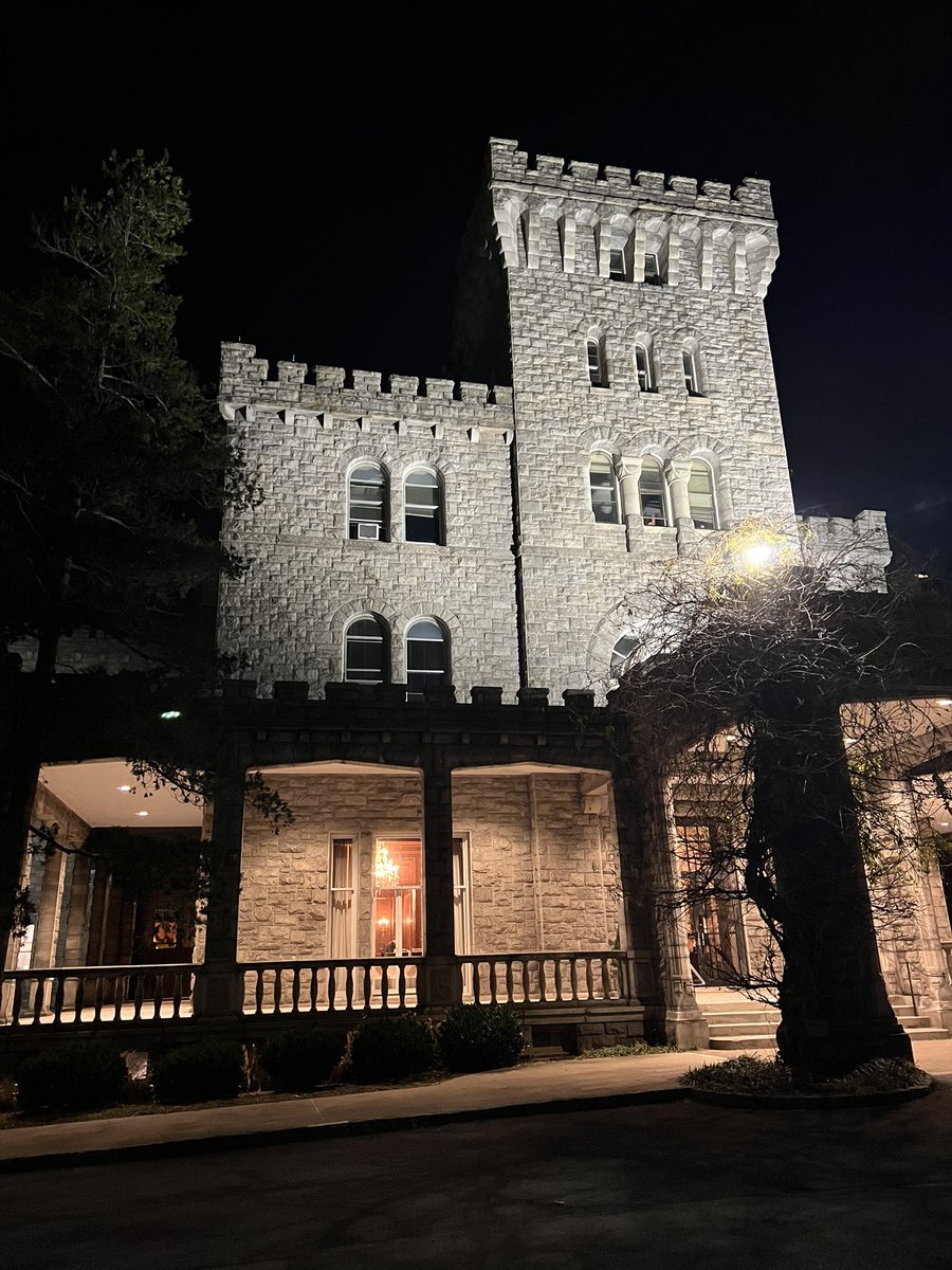 Natasha_Allison's tweet photo. @Mville_College for the WPRCA Holiday dinner with amazing colleagues! https://t.co/NKx42fOigy