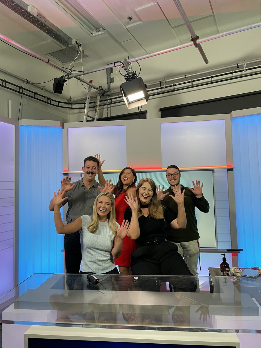 rubycairns1's tweet image. The Local 10 News Updates are wrapping up for this year! Thank you all for watching, giving feedback and sending in stories. We’ll be back January 9 .. Merry Christmas 🎄