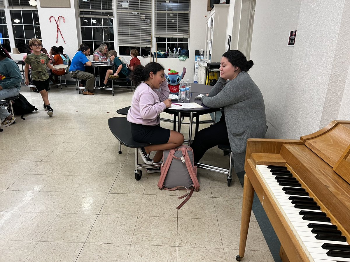 5th Grade Data and Dine <a href="/CaldwellTISD/">Caldwell Arts Academy</a> was a huge success. S’s led data talks with families and parents got to learn about STAAR 2.0. Families learned about <a href="/iReady/">i-Ready</a> and how beneficial this program is for our kiddos! Thank you to a great group of kids! <a href="/TylerISD/">Tyler ISD 🏛</a>